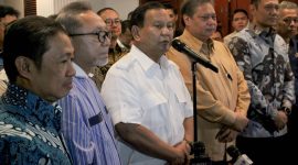 Ketua Umum Partai Gerindra mengumumkan nama Gibran Rakabuming Raka menjadi cawapres yang akan mendampinginya di Pilpres 2024