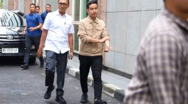 Pemanggilan ini terkait kegiatan Gibran dan BlueSquad jalan sehat dan membagikan susu di CFD Bundaran HI tanpa atribut partai