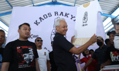 Lewat Sablon Kaus Gratis, Relawan Galang Dukungan Menangkan Ganjar-Mahfud
