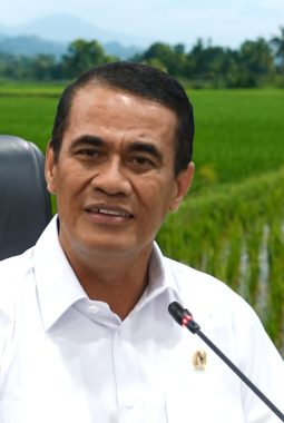 Soooorrr.! Mentan Ungkap 31 Kasus Pungli Bantuan Alsintan, Minta Petani Aktif Melapor
