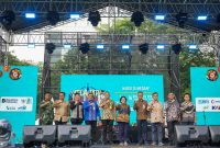 Photo Bersama Pada Acara Jelajah Kuliner Indonesia 2025 yang di Gelar di Lapangan Benteng Medan