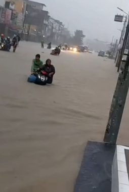 BREAKING NEWS: Medan Lumpuh, Medan Dikepung Banjir