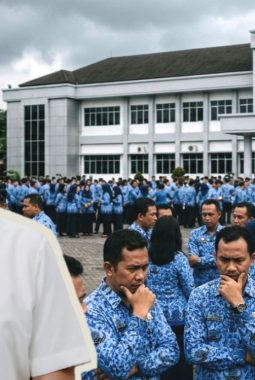 7.550 PPPK Paruh Waktu di Bandung Terima THR Rp12 Miliar, Honorer di Medan Pertanyakan Kebijakan Pemko